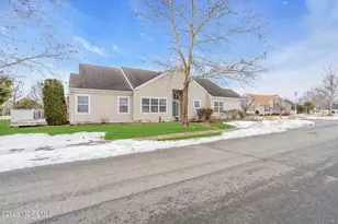 2 Chambord Ct, Manchester Township, NJ 08759 - Photo 2