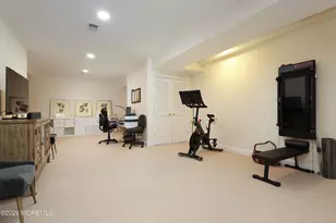 33 Chapin Ave, Red Bank, NJ 07701 - Photo 22