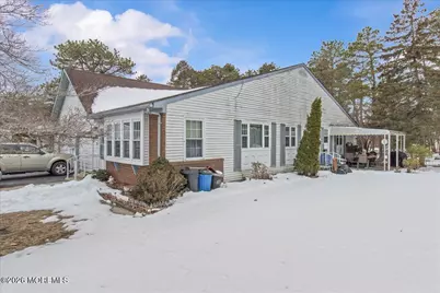 4B Cottage Court, Whiting, NJ 08759 - Photo 2