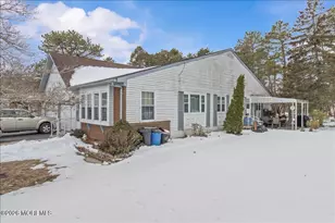 4B Cottage Ct, Whiting, NJ 08759 - Photo 2