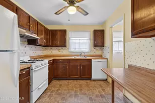 22 Inverell Dr, Toms River Township, NJ 08757 - Photo 12