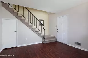 37 Amy Ct, Brick, NJ 08724 - Photo 4