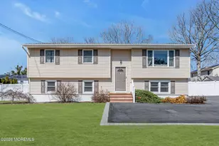 725 Commonwealth Blvd, Toms River Township, NJ 08757 - Photo 1