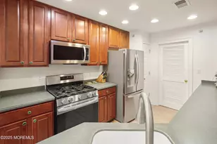 37 Golden Eye Ln, Port Monmouth, NJ 07758 - Photo 8