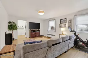 98 Manor Dr, Red Bank, NJ 07701 - Photo 6