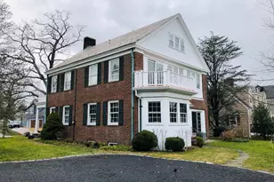 212 Monroe Ave, Spring Lake, NJ 07762 - Photo 2