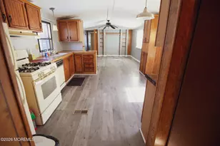 305 Jetty Dr, Egg Harbor Twp, NJ 08234 - Photo 2