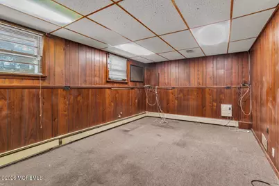 88 Lynn Court, Belford, NJ 07718 - Photo 18