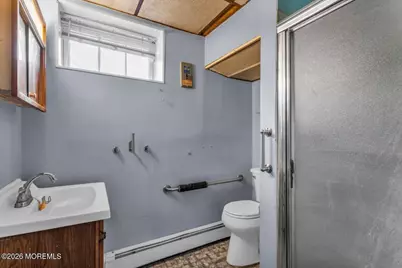 88 Lynn Court, Belford, NJ 07718 - Photo 24