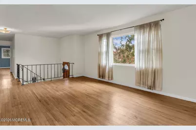 88 Lynn Court, Belford, NJ 07718 - Photo 4