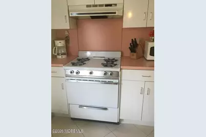 4 Brunswick Place, Point Pleasant Beach, NJ 08742 - Photo 10