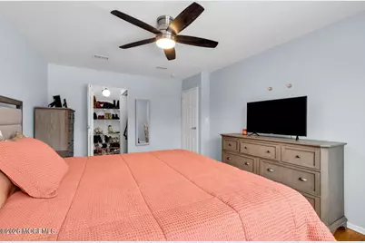 81 Village Green Way, Hazlet Township, NJ 07730 - Photo 10