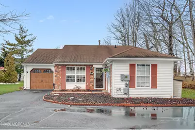 67 Farnworth Close #1000, Freehold, NJ 07728 - Photo 2