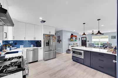 67 Farnworth Close #1000, Freehold, NJ 07728 - Photo 10