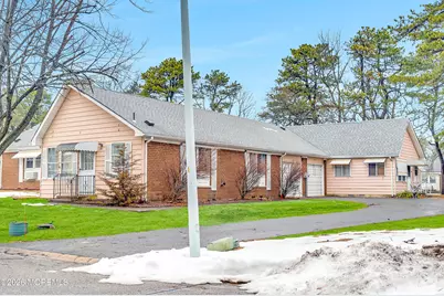 8B Flintlock Lane, Whiting, NJ 08759 - Photo 2