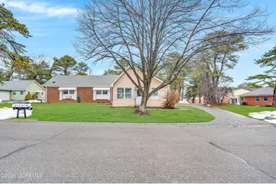 8B Flintlock Lane, Whiting, NJ 08759 - Photo 4