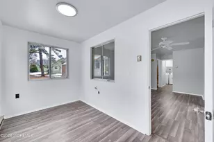 8B Flintlock Ln, Whiting, NJ 08759 - Photo 6