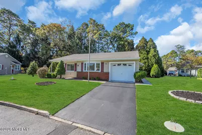 11 Vermont Way, Whiting, NJ 08759 - Photo 2