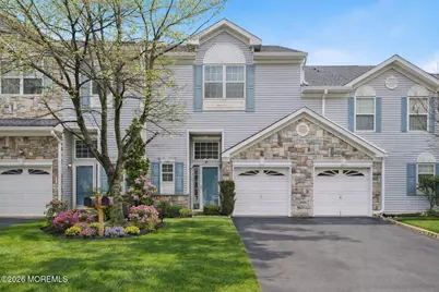 18 Bridge Pointe Drive #18, South Amboy, NJ 08879 - Photo 2