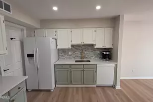 99 Oak Ln, Eatontown, NJ 07724 - Photo 20