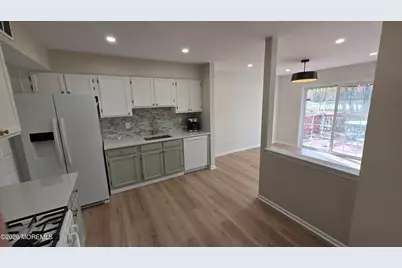 99 Oak Lane, Eatontown, NJ 07724 - Photo 18