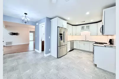 7 Longfellow Court, Freehold, NJ 07728 - Photo 2