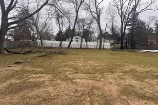 18 Pica Pl, Tinton Falls, NJ 07724 - Photo 4