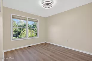 46 Demarest Dr, Manalapan Township, NJ 07726 - Photo 14