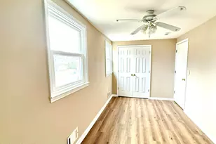 27 Runyon Ave, Freehold, NJ 07728 - Photo 10