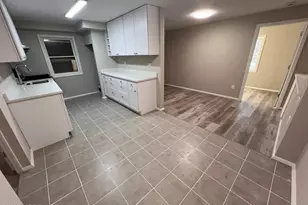 19 Laurel Ave, Keansburg, NJ 07734 - Photo 2