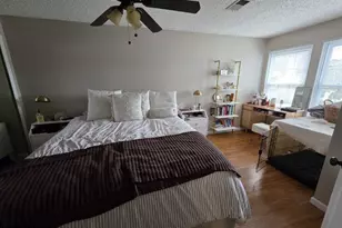 104 Des Moines Ct, Tinton Falls, NJ 07712 - Photo 10