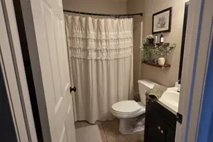 104 Des Moines Ct, Tinton Falls, NJ 07712 - Photo 6