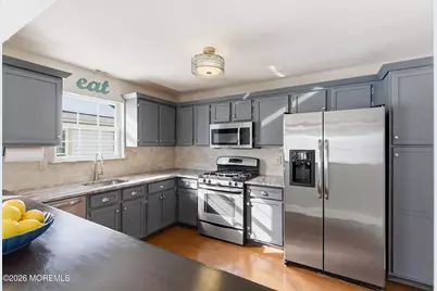 128 Tulip Lane, Freehold, NJ 07728 - Photo 10