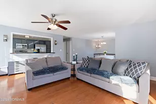 128 Tulip Ln, Freehold, NJ 07728 - Photo 8