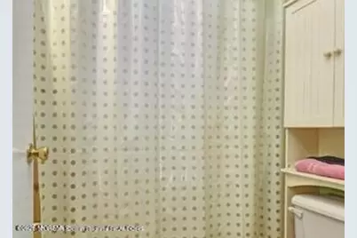 603 Holly Drive, Perth Amboy, NJ 08862 - Photo 16