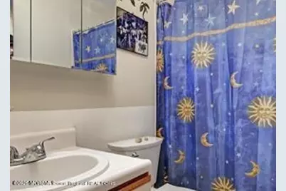 603 Holly Drive, Perth Amboy, NJ 08862 - Photo 18