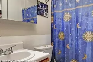 603 Holly Dr, Perth Amboy, NJ 08862 - Photo 18