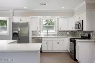 123 Baywood Dr, Toms River Township, NJ 08753 - Photo 4