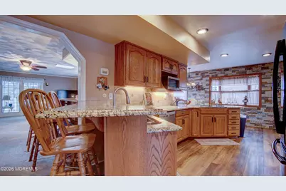 6 Carlisle Court, Manalapan Township, NJ 07726 - Photo 8