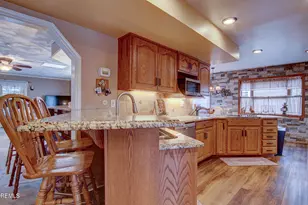 6 Carlisle Ct, Manalapan Township, NJ 07726 - Photo 8