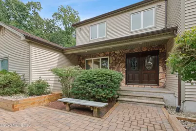 7 Canyon Woods Court, Holmdel, NJ 07733 - Photo 2