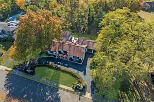 36 Muncy Dr, West Long Branch, NJ 07764 - Photo 8