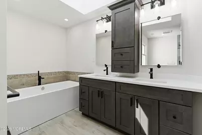 7 Shire Way, Middletown, NJ 07748 - Photo 30