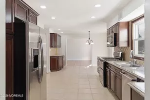 7 Shire Way, Middletown, NJ 07748 - Photo 14