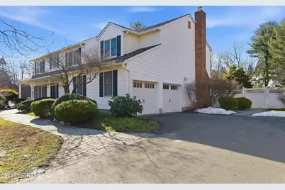 7 Shire Way, Middletown, NJ 07748 - Photo 4
