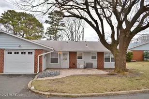 902A Dumbarton Dr, Lakewood, NJ 08701 - Photo 16