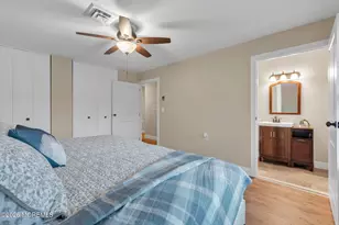 598B Lake Point Dr, Lakewood, NJ 08701 - Photo 14