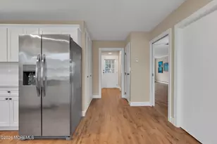 598B Lake Point Dr, Lakewood, NJ 08701 - Photo 6