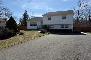 5 Ash St, Eatontown, NJ 07724 - Photo 2