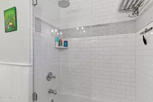 96 Lakeshore Dr, Red Bank, NJ 07701 - Photo 20